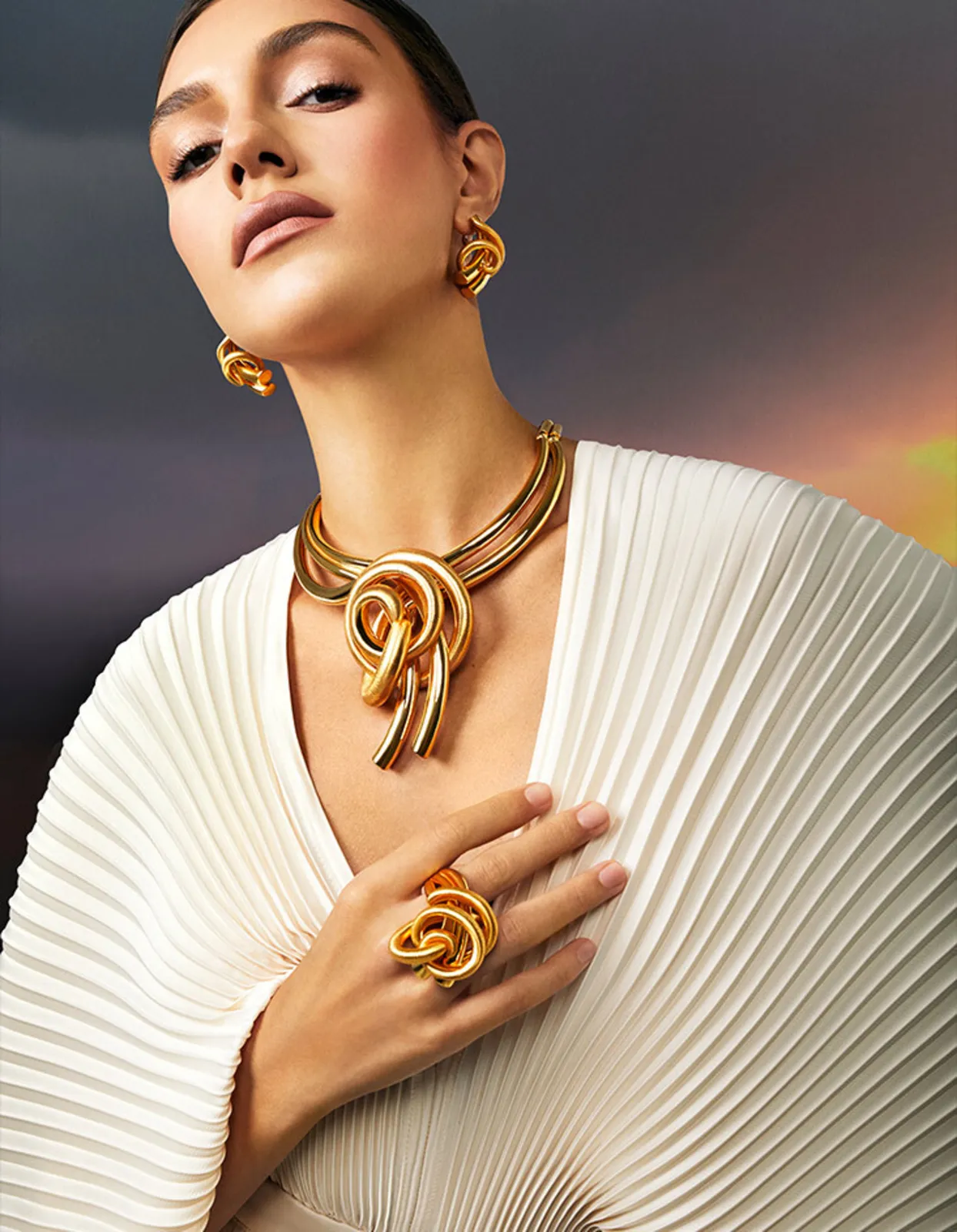 Al Romaizan: Jewellery & Gold E-commerce screen 4